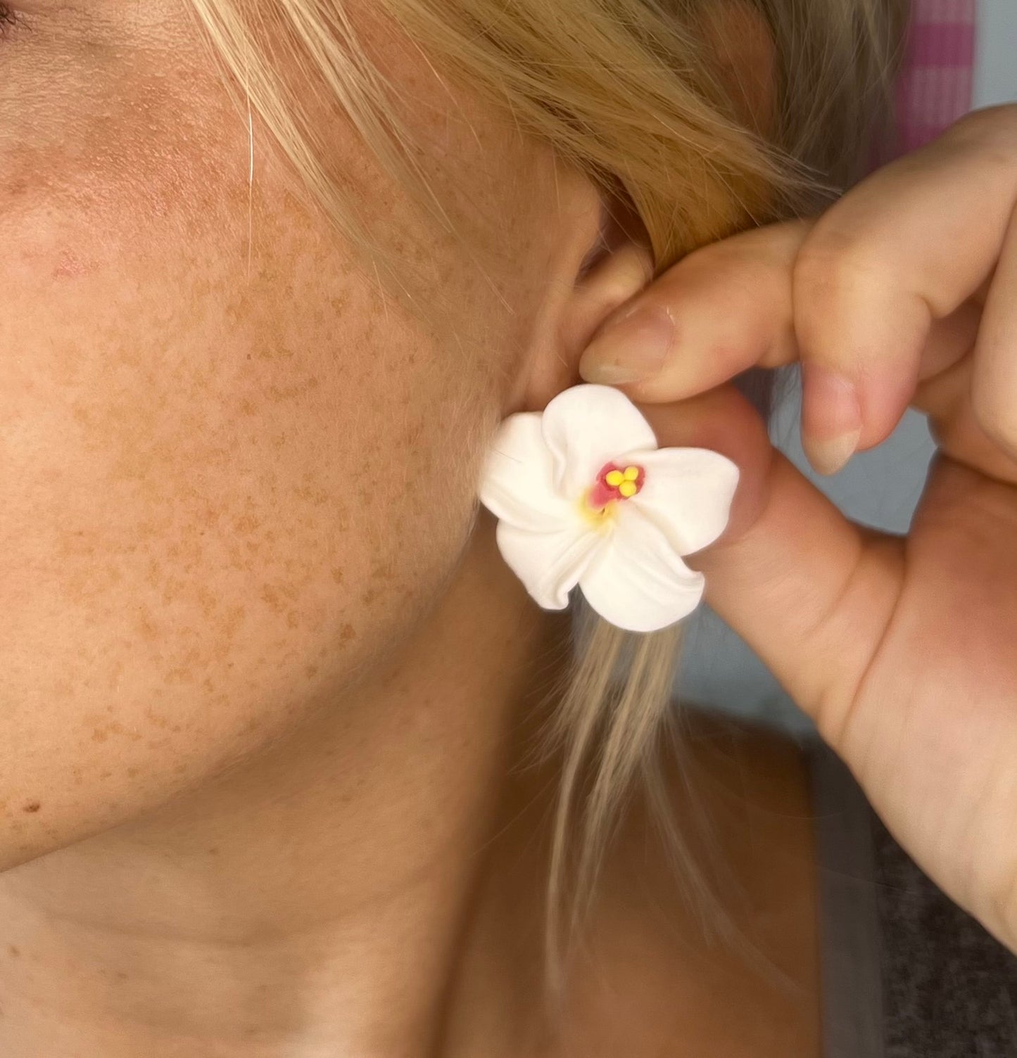 Hibiscus Studs