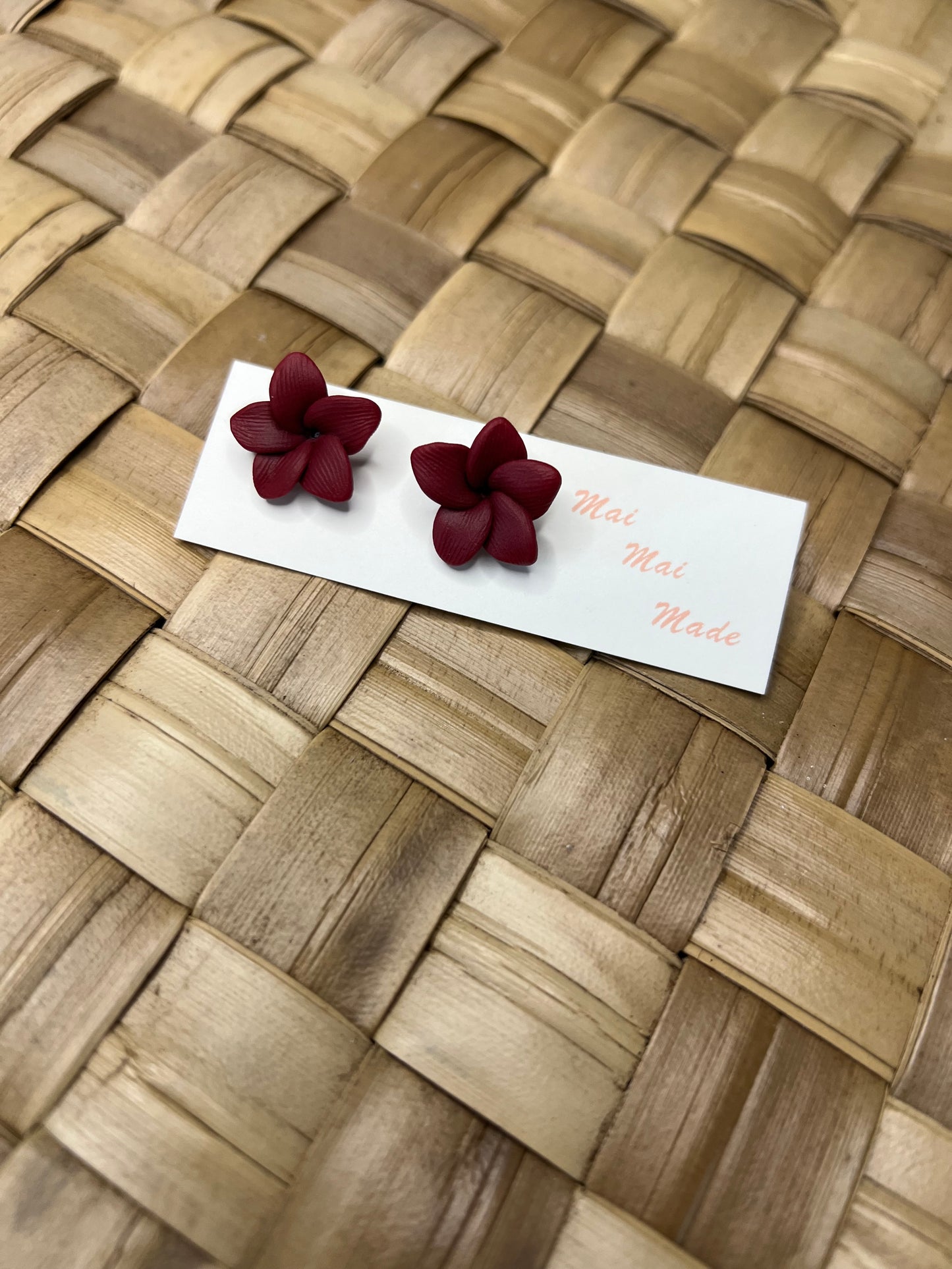 Mini Hilo Beauty Plumeria Stud