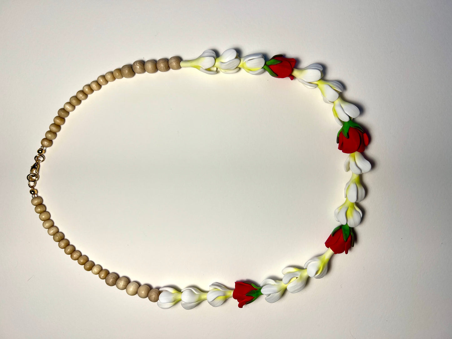 Pikake & Bright Red Rose Bud Lei Necklace