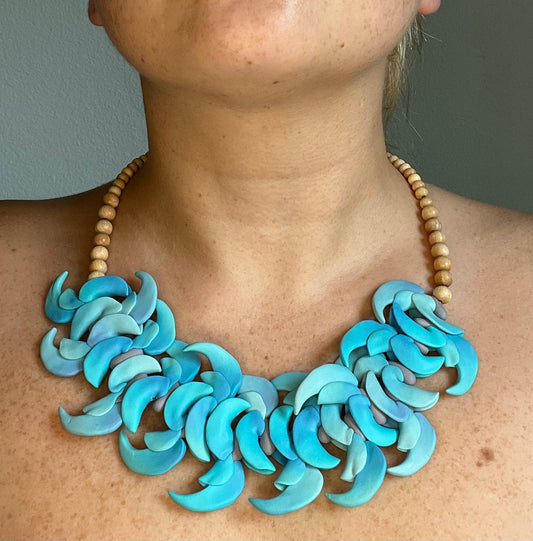 Blue Jade Lei Necklace Alternating Pattern