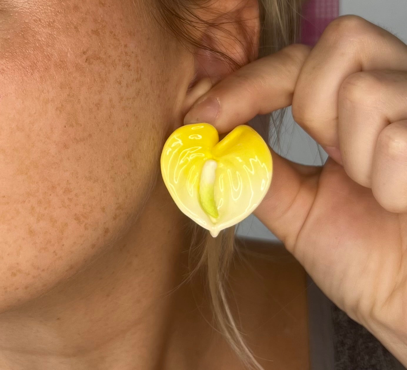 Small Anthurium Yellow Stud