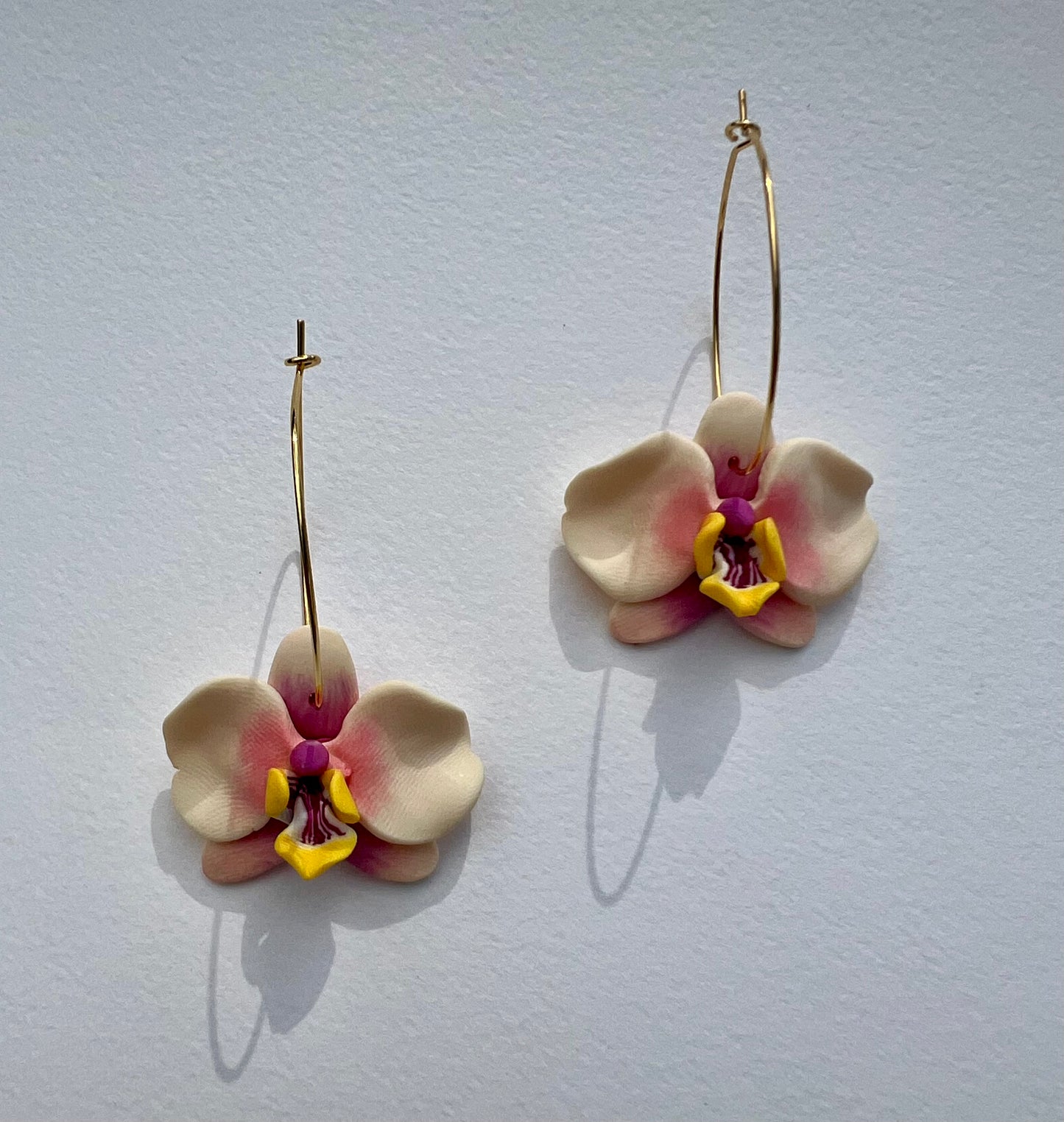 Sunset Variants Orchid Hoops