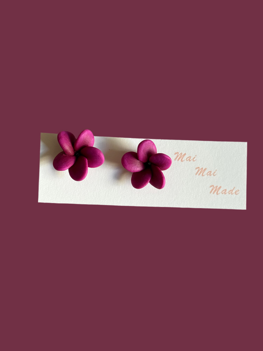 Mini Love Plumeria stud